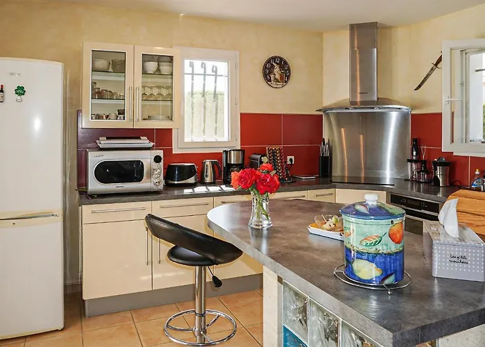 Tatil Evi Stunning In Puisserguier